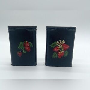 VTG VELVET TIN HAND PAINTED Strawberry